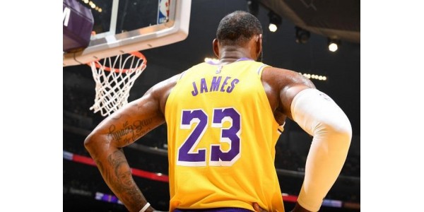 El mejor atleta LeBron James por la revista Time en 2020